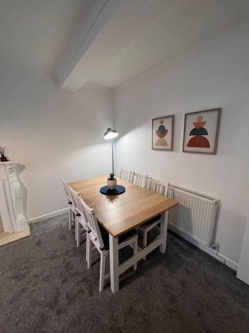 Bridge Place - Spacious Home With Plenty Of Beds! Мертир-Тидвилл Экстерьер фото